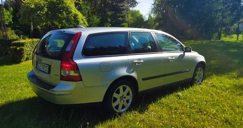 Volvo V50 cena 13000 przebieg: 300000, rok produkcji 2005 z Blachownia małe 137